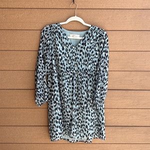 Loft | XSP | animal print v neck dress